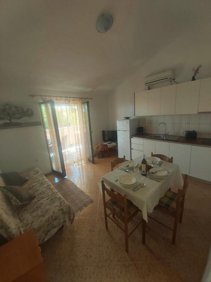 Apartments Ratka Zaton  Eksteriør bilde
